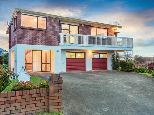 24 Pitlochry Place, Highland Park