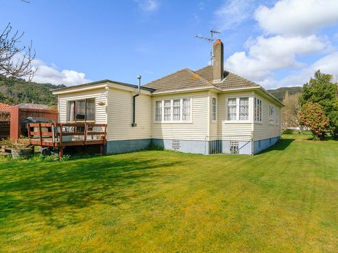 23 Hawthorn Crescent, Stokes Valley