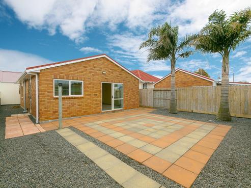 2/2 Wynyard Street, Bell Block