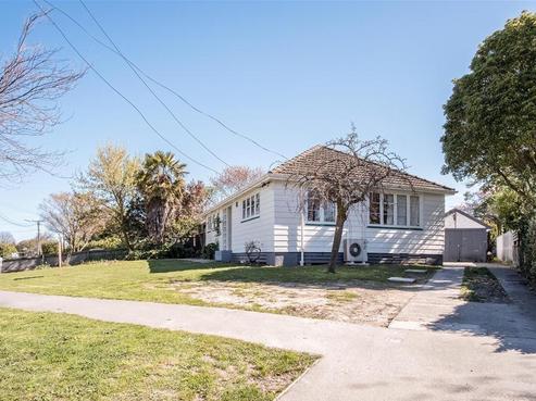 17 Hollyford Avenue, Bryndwr