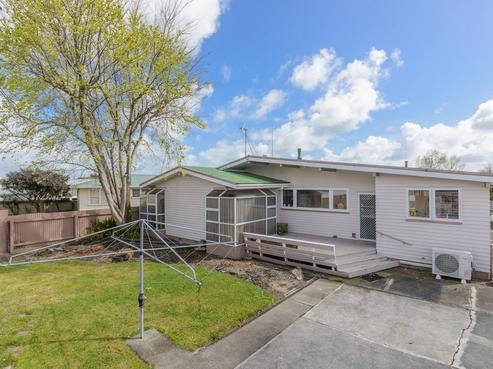 26 Holdsworth Avenue, Milson