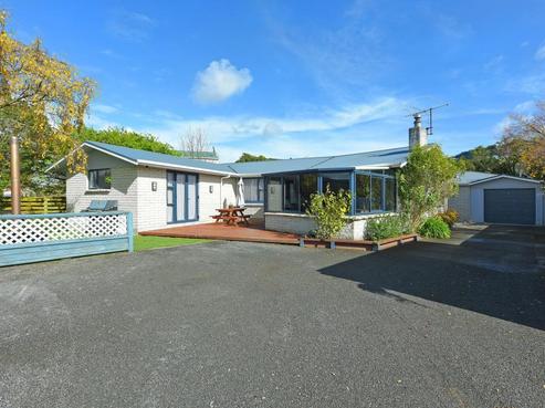 40 Longfellow Street, Trentham