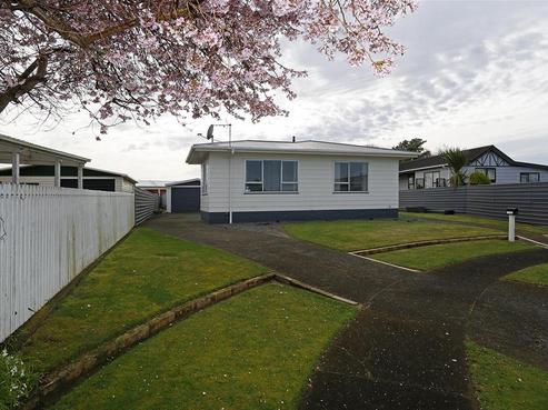 15 Manuka Place, Hawera
