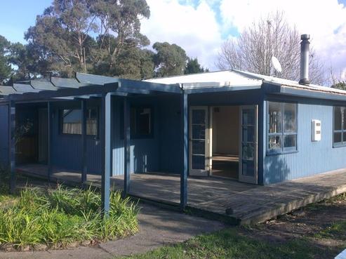 1150 East Coast Road, Redvale