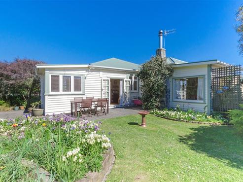 70 Hinemoa Street, Paraparaumu