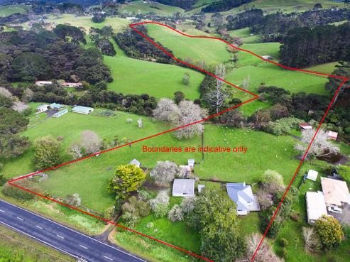 102 Waitakere Road, Waitakere