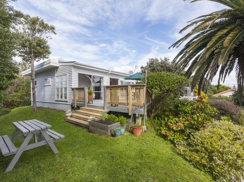 16 Allen Road, Raumati Beach
