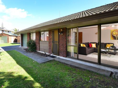 3/4 Beach Road, Castor Bay