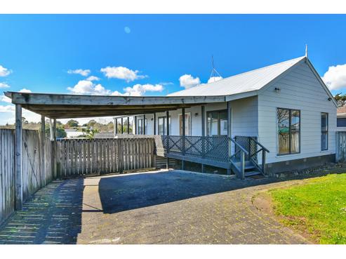13 Ngatira Place, Clendon Park