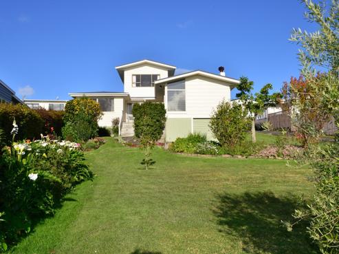 15 Tindalls Bay Road, Tindalls Beach