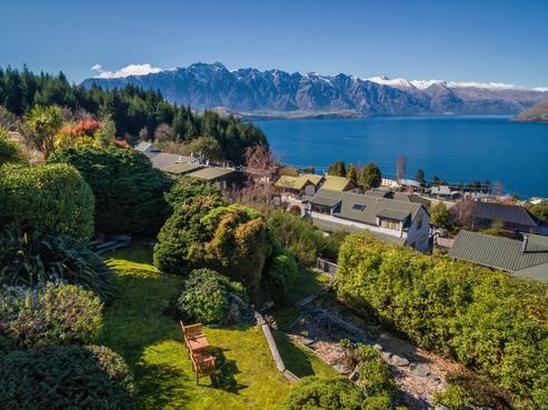 65 Wynyard Crescent, Fernhill/Sunshine Bay