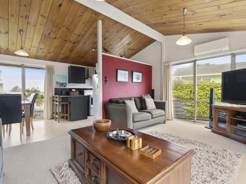 16 Maple Grove, Maungaraki