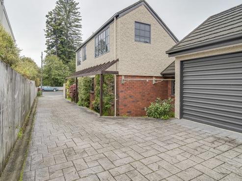1/350 Hardy Street, Nelson City