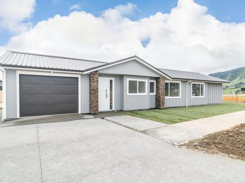32 David Street, Waikanae