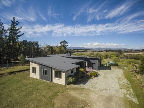 13 Balneaves Lane, Albert Town
