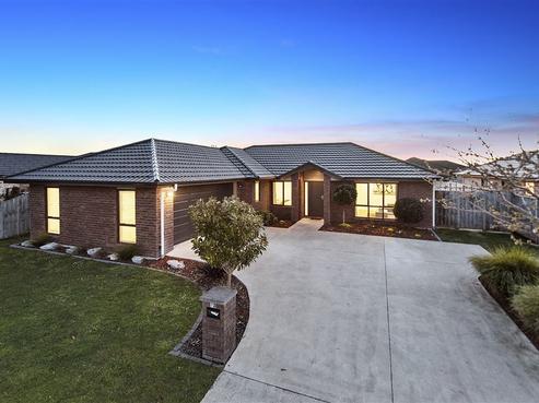 73 Aquila Crescent, Rototuna North