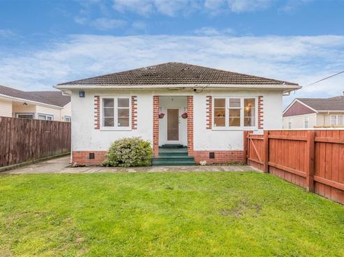 107 Waiwhetu Road, Waterloo
