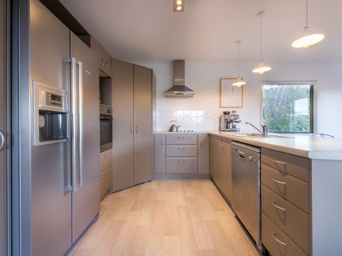 85 Laingholm Drive, Laingholm