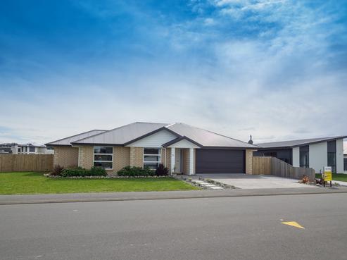 27 Ludlow Drive, Huntingdon/Lake Hood
