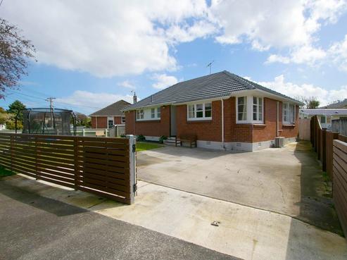 7 Waldie Grove, Avalon
