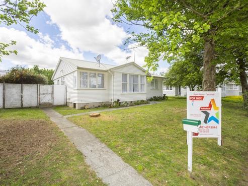30 Flora Mccurdy Walk, Ebdentown