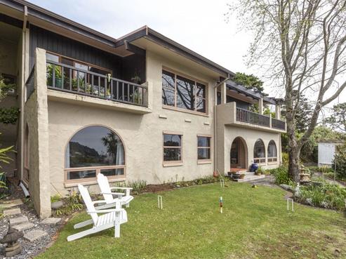 605 Mount Pleasant Road, Thames
