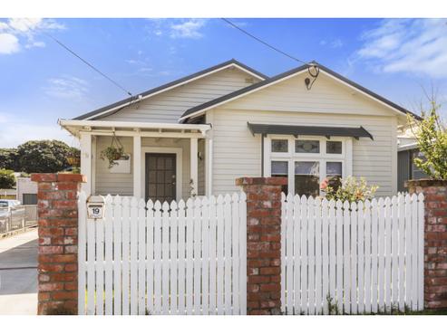19 Kensington Avenue, Petone
