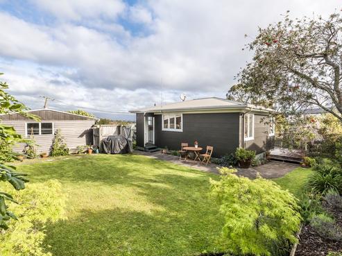 412 East Coast Road, Sunnynook
