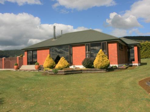 303 Moneymore Road, Milton