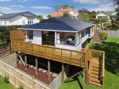 4B Pupuke Road, Hillcrest