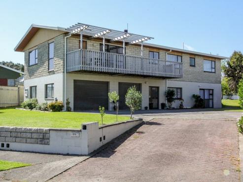 29 Takiroa Street, Urenui
