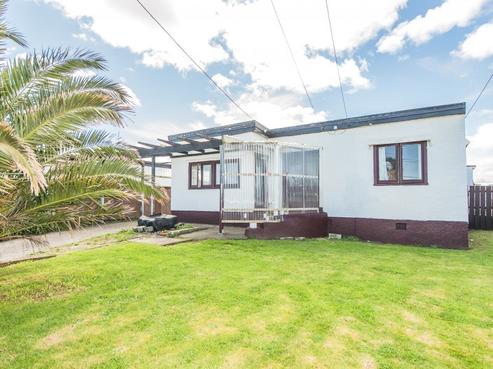 42 Matai Street, Castlecliff