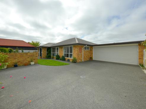 2/74 Merrin Street, Avonhead