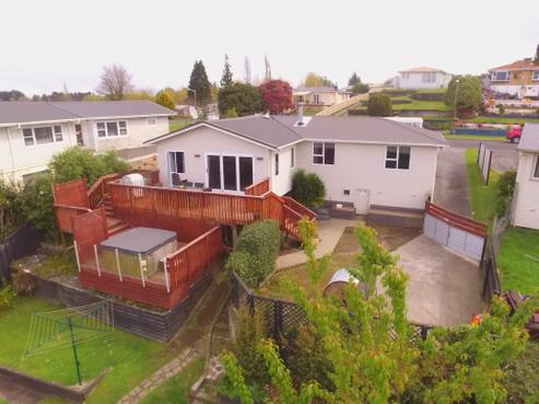 24 Bledisloe Avenue, Putaruru
