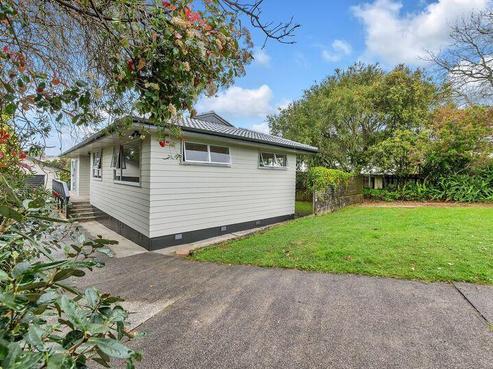 19 Prior Place, Glendene