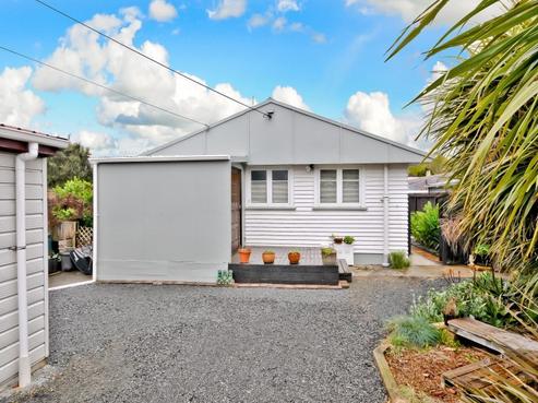 212 Fox Street, Hamilton East