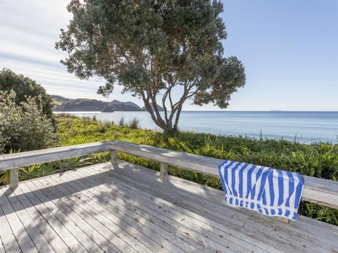 358 Tangiora Avenue, Whangapoua