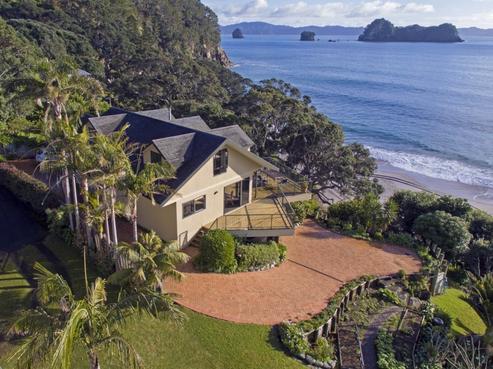 34 Tutaritari Road, Hahei