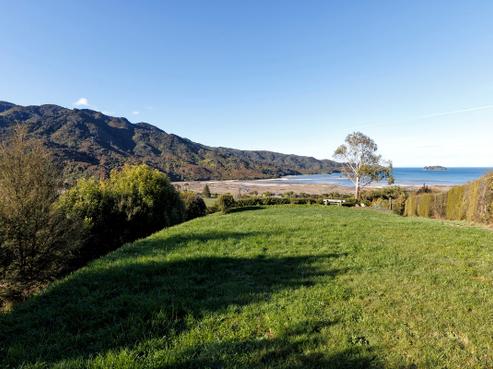 31 Marahau Valley Road, Kaiteriteri
