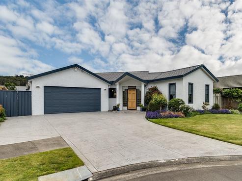 6 Irene Mooney Place, Greenmeadows