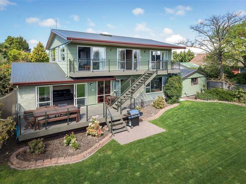 25 Larch Place, Casebrook