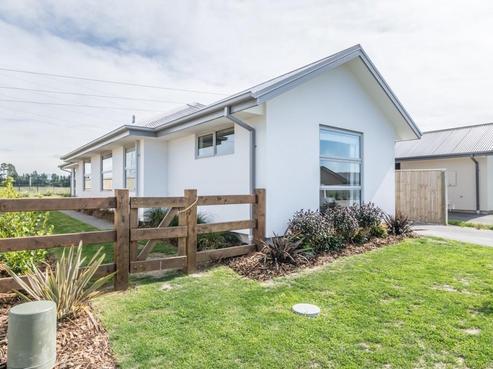 12 Helmore Street, Fernside