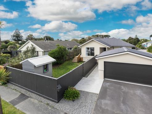 169 Rocking Horse Road, Southshore