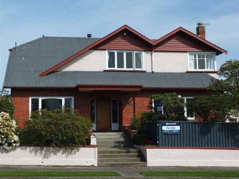 38 Kitchener Square, Highfield
