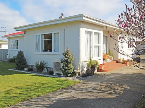 1/205 Kennedy Road, Onekawa