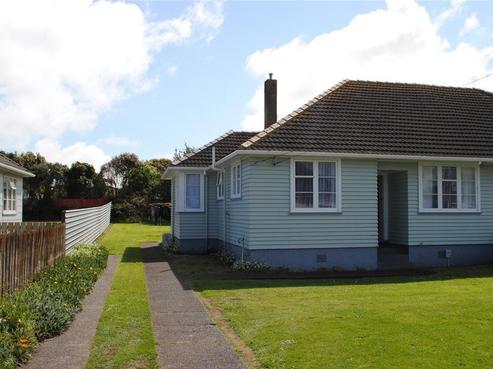 19 Collins Street, Hawera