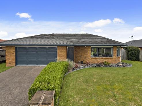 8 Sandowne Close, Rototuna North