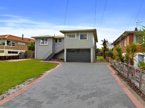 11 Carlton Street, Glenholme