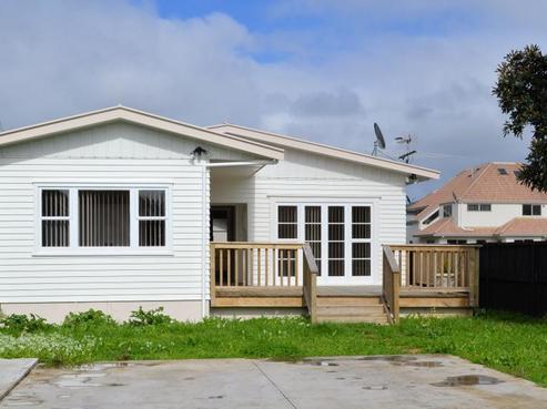 33 Hattaway Avenue, Bucklands Beach