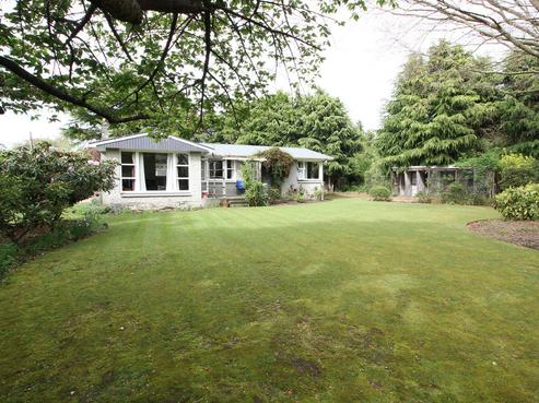 9 Brook Street, Southbridge